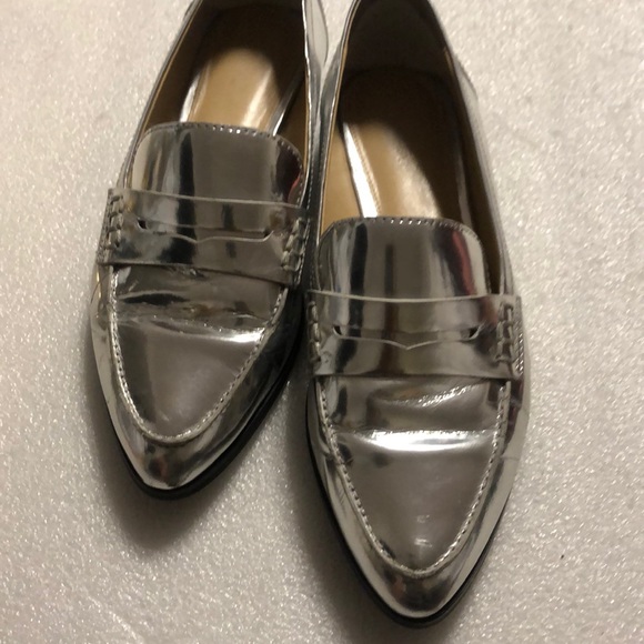 Michael Kors Shoes - Mk sliver leather shoes- size 8 M